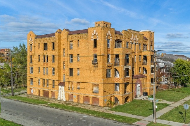 Sturtevant Apartments in Detroit, MI - Foto de edificio - Building Photo