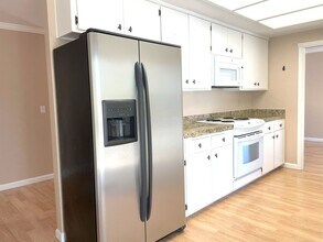 18072 Jayhawk Dr in Penn Valley, CA - Building Photo - Building Photo