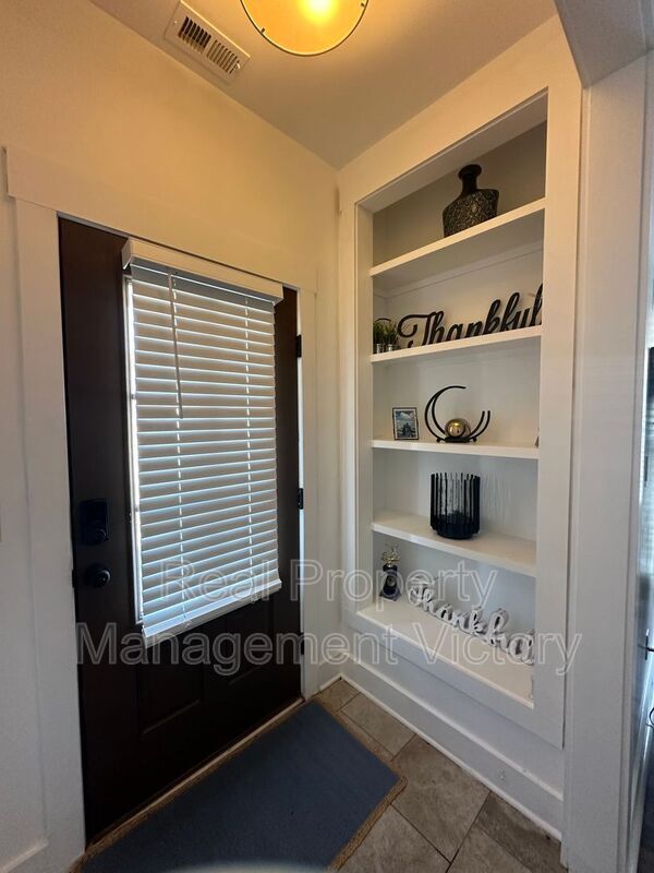 1089 Garnet Dr in Calera, AL - Building Photo - Building Photo