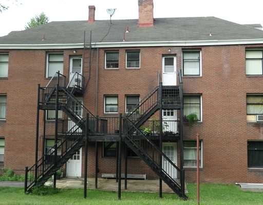 1650 Ballinger St in Pittsburgh, PA - Foto de edificio - Building Photo