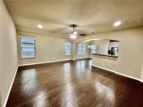 429 Lewisville Ln in Leander, TX - Building Photo - Building Photo