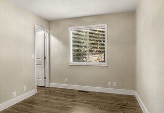 4573 Canyon Loop in Flagstaff, AZ - Building Photo - Building Photo