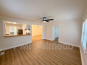 725 Brooks Ave in West Columbia, SC - Building Photo - Building Photo