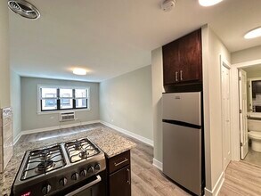 448 W Barry Ave in Chicago, IL - Building Photo - Building Photo