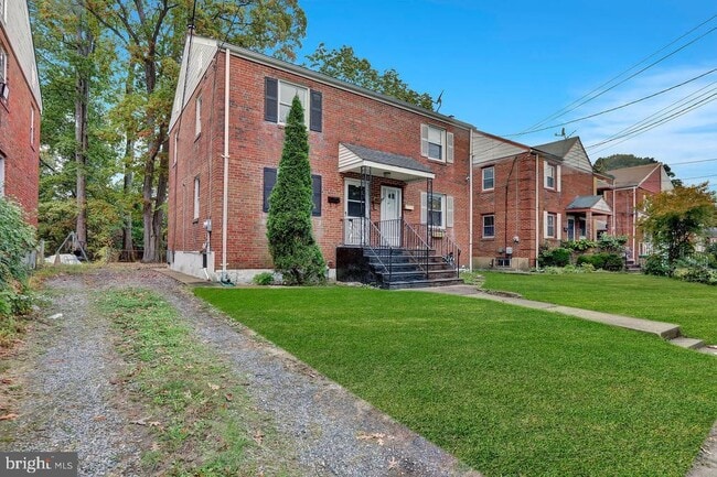 property at 331 Oakland St