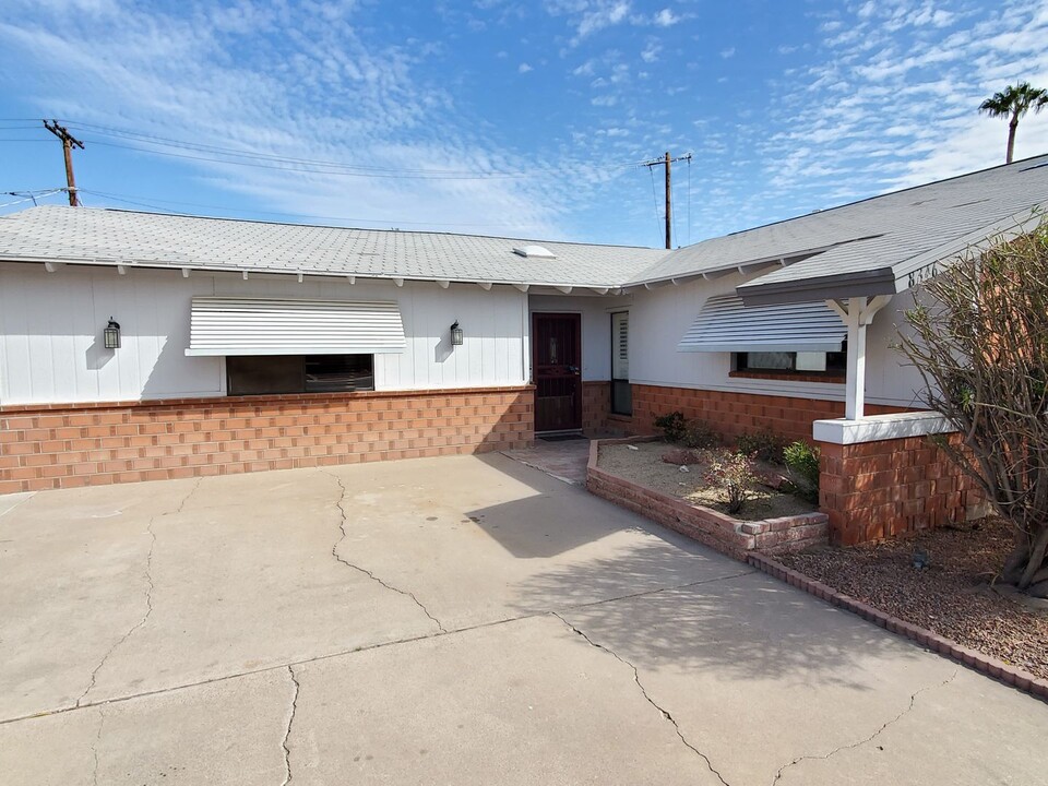 8346 E Glenrosa Ave in Scottsdale, AZ - Building Photo