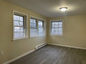 6 Dolphin Ave, Unit 2 in Revere, MA - Building Photo - Building Photo