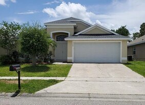 3560 Benson Park Blvd in Orlando, FL - Building Photo