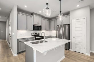 5339 Bellflower Hls in Nashville, TN - Building Photo - Building Photo