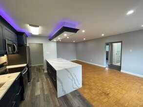 716 Sevilla Park Pl, Unit 716 Sevilla in London, ON - Building Photo - Building Photo