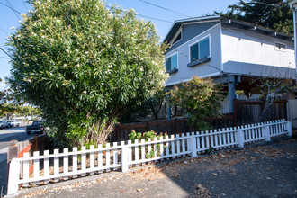 519-521 Easterby St in Sausalito, CA - Building Photo - Building Photo