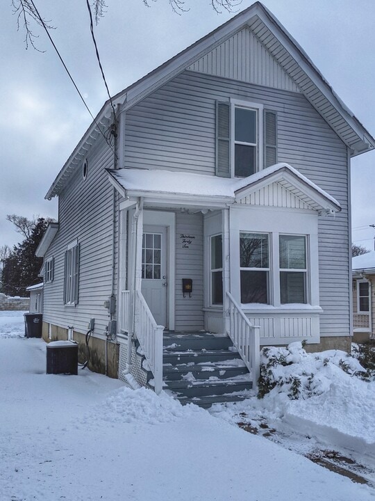 1346 Euclid Ave in Beloit, WI - Building Photo