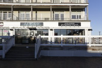 Grand Victorian in Old Orchard Beach, ME - Foto de edificio - Building Photo