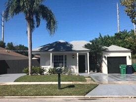 14447 SW 152nd Terrace in Miami, FL - Building Photo