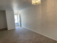 2722 Poplar St photo'