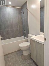 5858 Yonge St in Toronto, ON - Building Photo - Building Photo