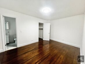 EAST 46 STREET in New York, NY - Building Photo - Building Photo