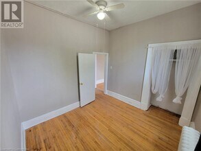 303 E 19th St in Hamilton, ON - Building Photo - Building Photo
