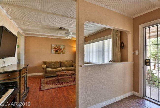 19 Lowery St in Henderson, NV - Building Photo - Building Photo