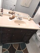 7402 Nigh Rd, Unit Basement in Falls Church, VA - Foto de edificio - Building Photo