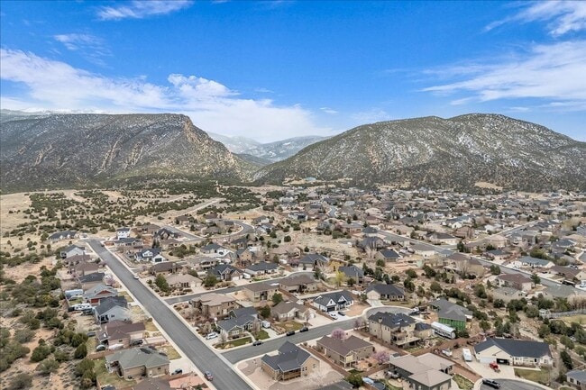 2367 Monarch Cir in Cedar City, UT - Building Photo - Building Photo