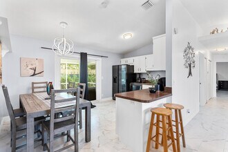 812 NW 6th Ave in Boynton Beach, FL - Building Photo - Building Photo