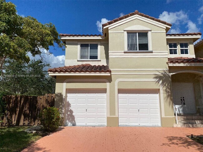 17037 SW 39th St in Miramar, FL - Building Photo - Building Photo