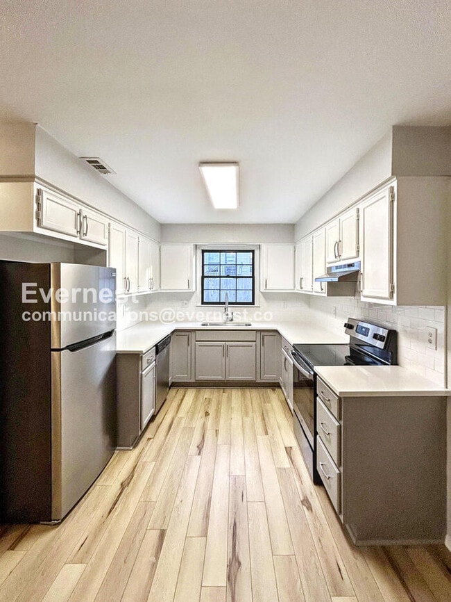 2884 Millwheel Rd in Winston-Salem, NC - Building Photo - Building Photo