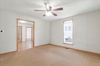 416 Grover St in Warrensburg, MO - Foto de edificio - Building Photo