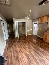 R311 S Peach St in Medford, OR - Building Photo - Building Photo