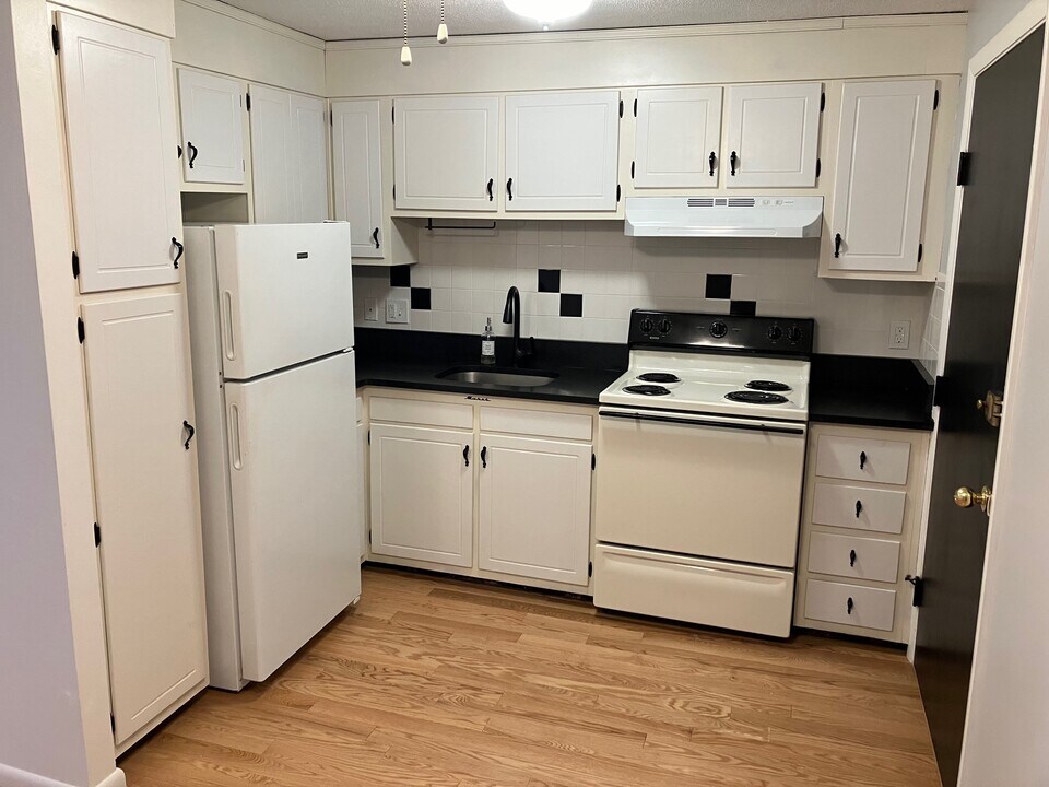 240 Belmont St in Malden, MA - Building Photo