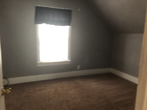1105 1st St NW-Unit -Apt #B in Faribault, MN - Building Photo - Building Photo