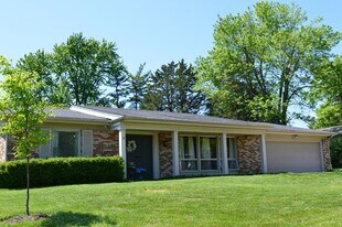 1023 Falcon Dr in Columbia, MO - Building Photo