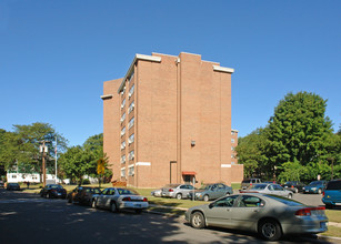 John F Kennedy Apartments in Bristol, CT - Building Photo - Building Photo