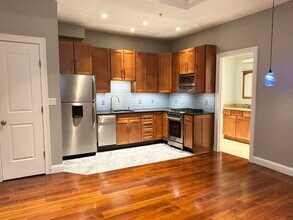 1 Charles St S in Boston, MA - Building Photo - Building Photo