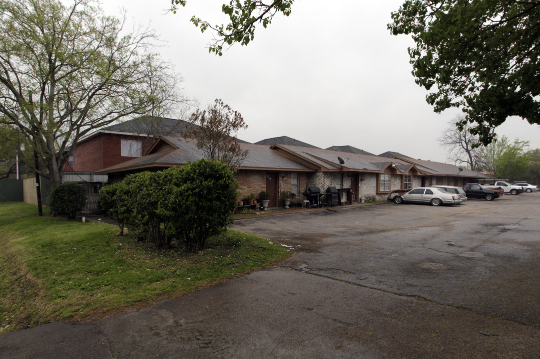 Wellford Square in Houston, TX - Building Photo