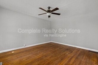40 S Hartnett Ave in Ferguson, MO - Building Photo - Building Photo