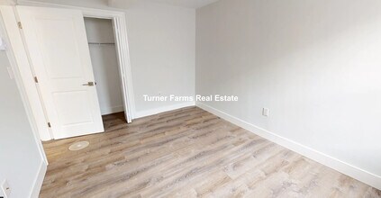 61 Park Dr, Unit c in Boston, MA - Building Photo - Building Photo