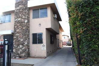 11413 Cedar Ave in Hawthorne, CA - Building Photo - Building Photo