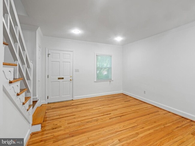 property at 423 Mt Vernon Ave