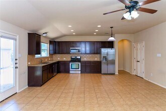 828 Middle Creek Dr in Buda, TX - Building Photo - Building Photo
