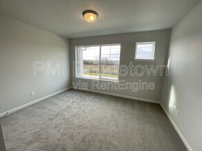 4217 SE Fortress Ln in Hillsboro, OR - Building Photo - Building Photo