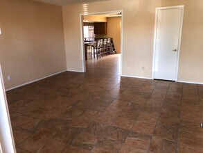 1203 W Cheyenne Dr in Chandler, AZ - Building Photo - Building Photo