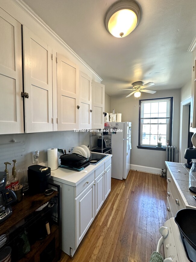 119 College Ave, Unit 32 in Somerville, MA - Building Photo - Building Photo