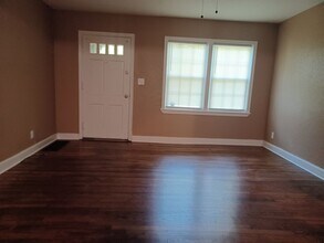 162 Fairburn Rd SW in Atlanta, GA - Building Photo - Building Photo