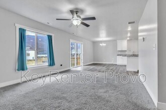 1042 N 120 E St in Santaquin, UT - Building Photo - Building Photo