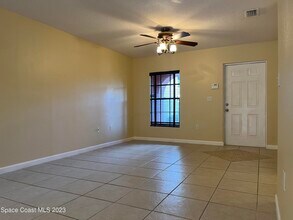 605 Margie Dr in Titusville, FL - Building Photo - Building Photo