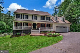 8 Wilderness Ct in Stafford, VA - Building Photo - Building Photo