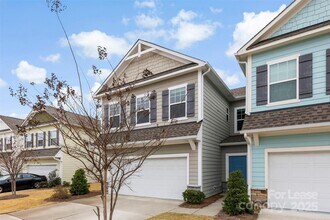 8562 River Ridge Dr in Charlotte, NC - Building Photo - Building Photo