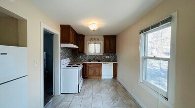 710 W Mission Ave in Bellevue, NE - Building Photo - Building Photo